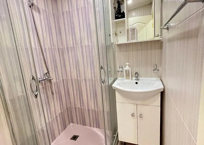 'shell' Flat In The Center شقة *